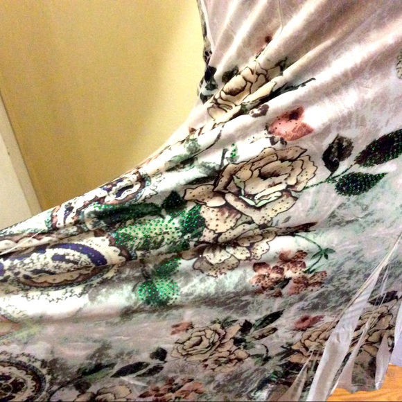 Temptation Italy Roses and paisley midi dress - Picture 6 of 10